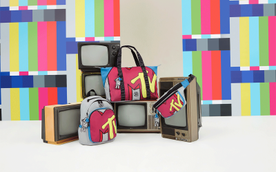 Kipling y MTV se unen: amarás esta colaboración para tu luna de miel